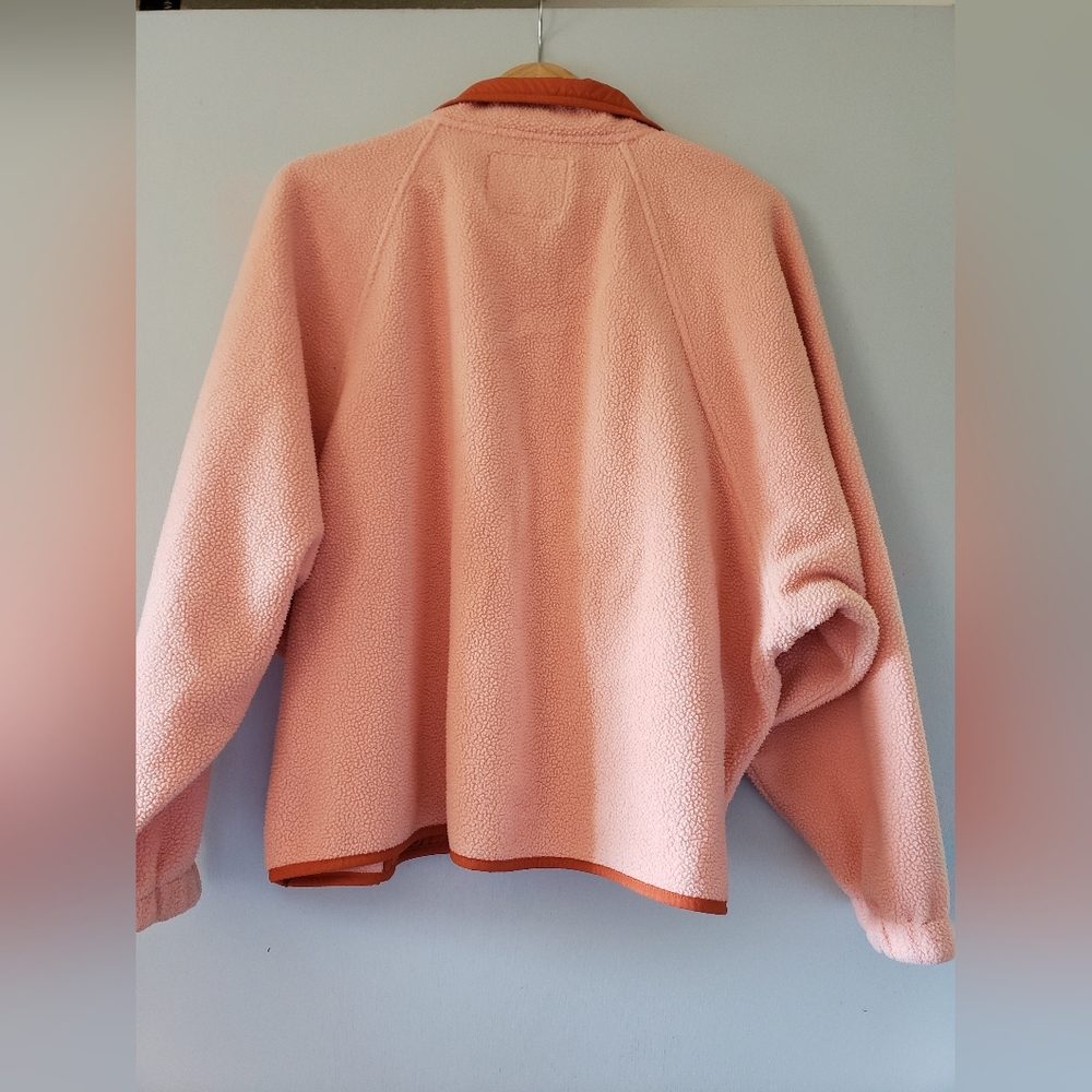 American Eagle peach and orange fleece button up - Picture 6 of 6